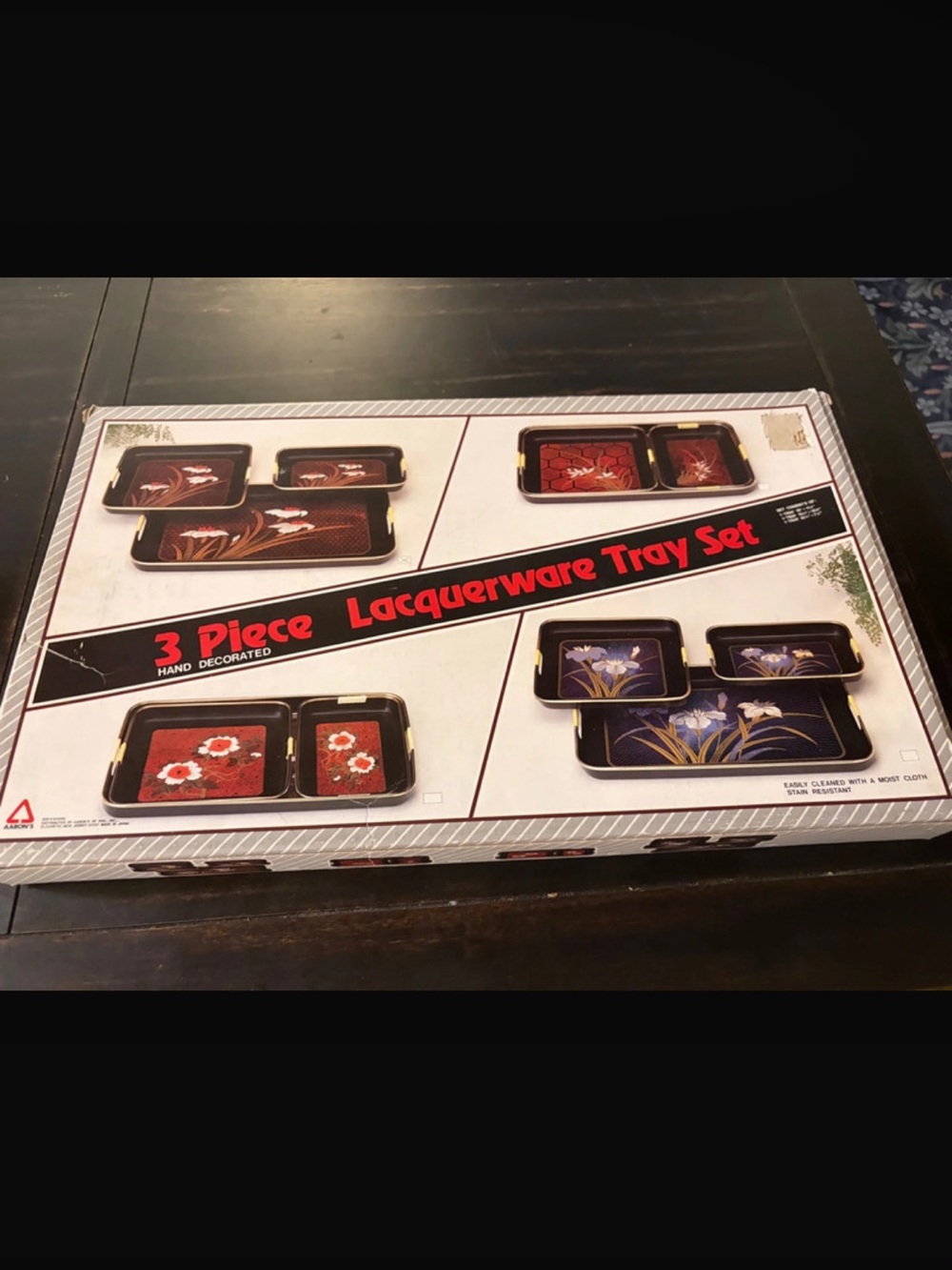 Vintage Lacquerware Tray Set - 3 pieces